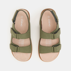 صندل مفتوح من الجلد الأخضر...